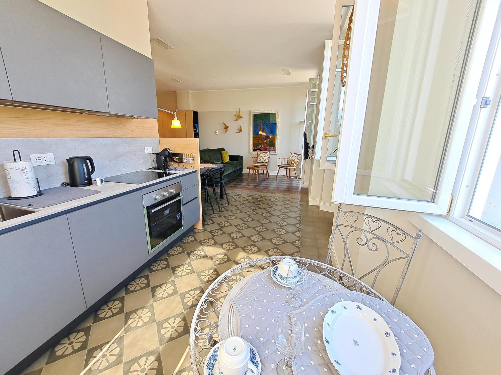Appartement Immobillario - Domus Palmae à Domaso Extérieur photo