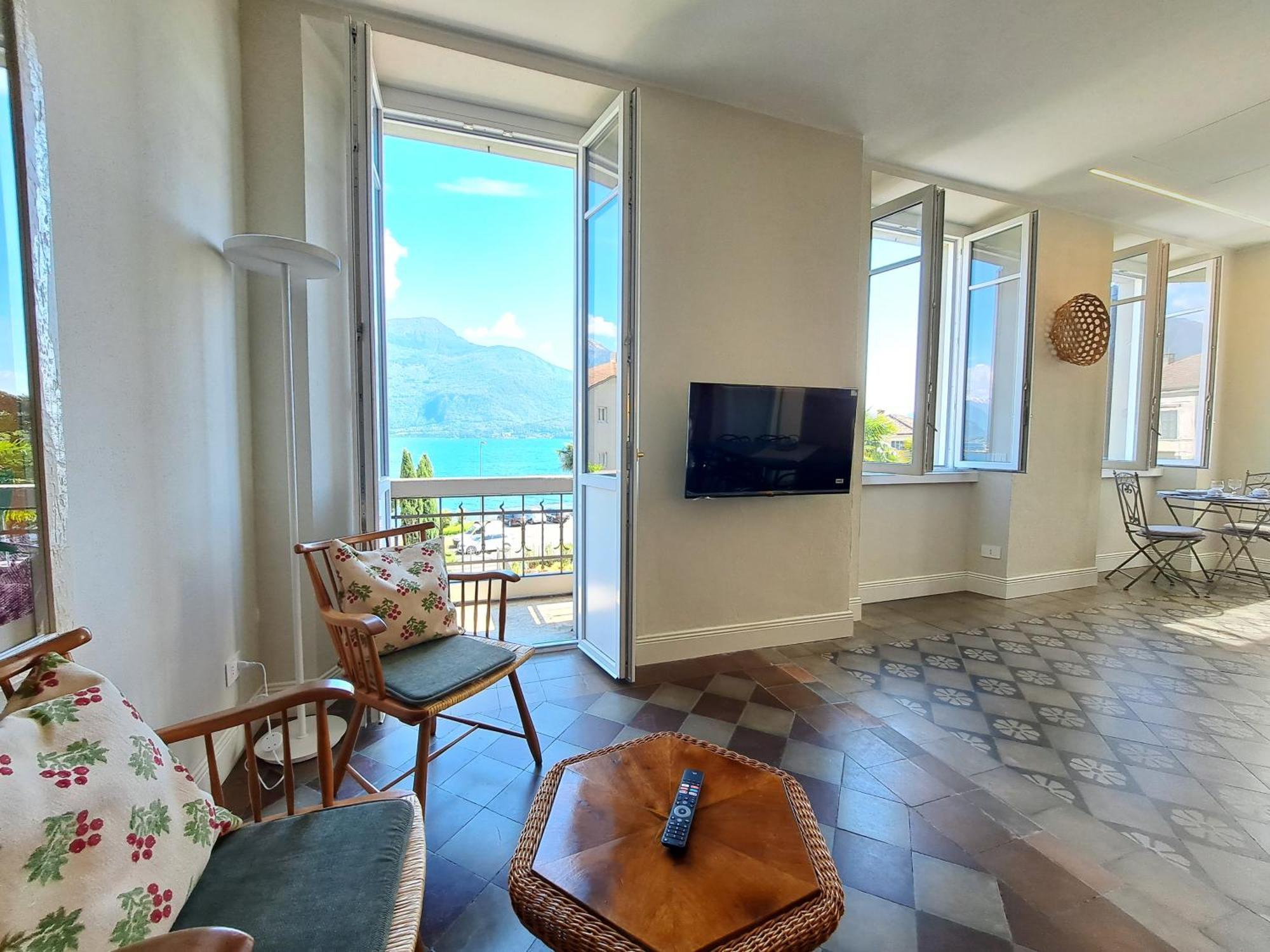 Appartement Immobillario - Domus Palmae à Domaso Extérieur photo